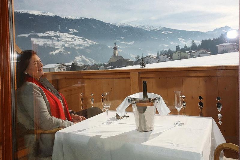 Hotel Magdalena Im Zillertal - Urlaub Mit Hund リート・イム・ツィラータール エクステリア 写真