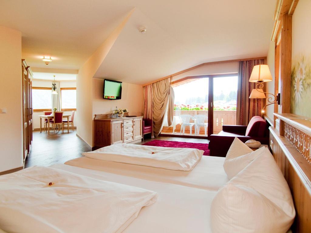 Hotel Magdalena Im Zillertal - Urlaub Mit Hund リート・イム・ツィラータール 部屋 写真