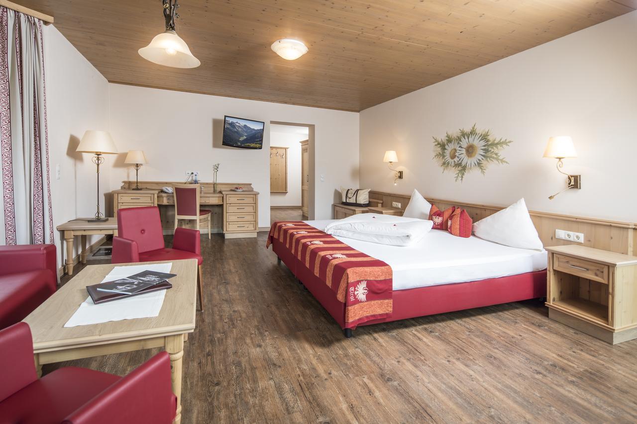 Hotel Magdalena Im Zillertal - Urlaub Mit Hund リート・イム・ツィラータール エクステリア 写真