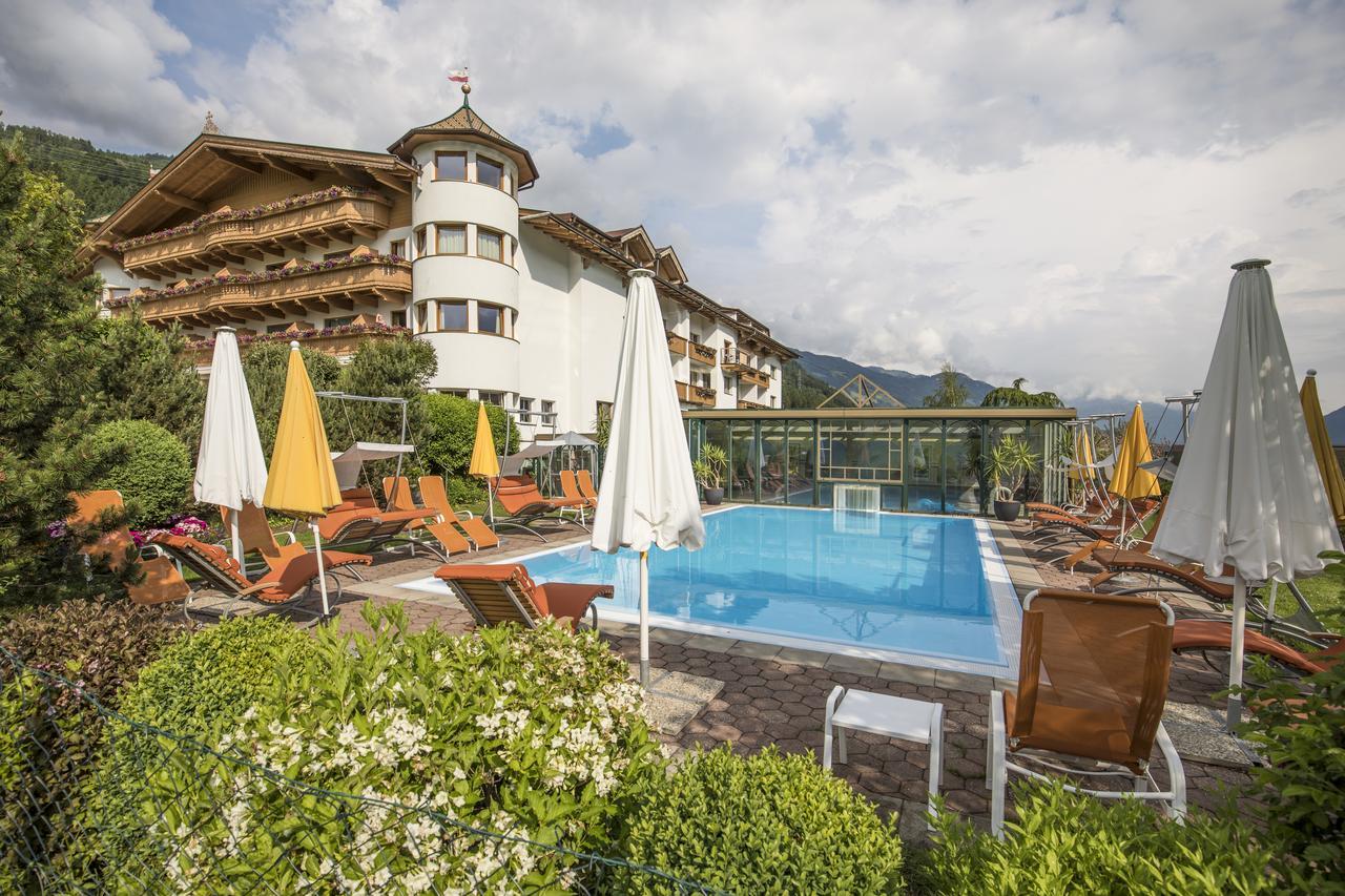 Hotel Magdalena Im Zillertal - Urlaub Mit Hund リート・イム・ツィラータール エクステリア 写真