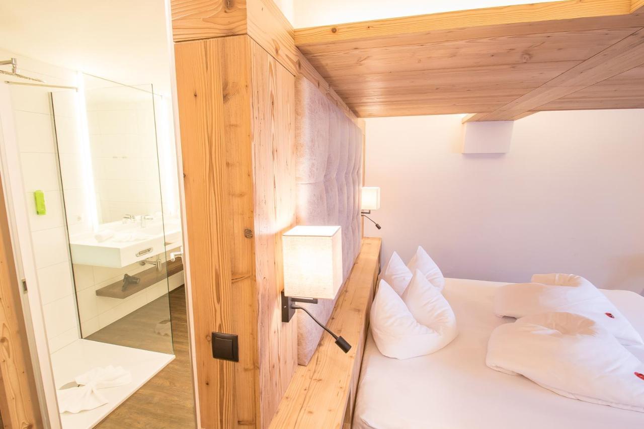 Hotel Magdalena Im Zillertal - Urlaub Mit Hund リート・イム・ツィラータール エクステリア 写真